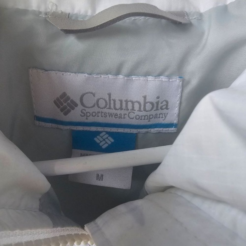 Ladies Columbia Jacket - Picture 3 of 3
